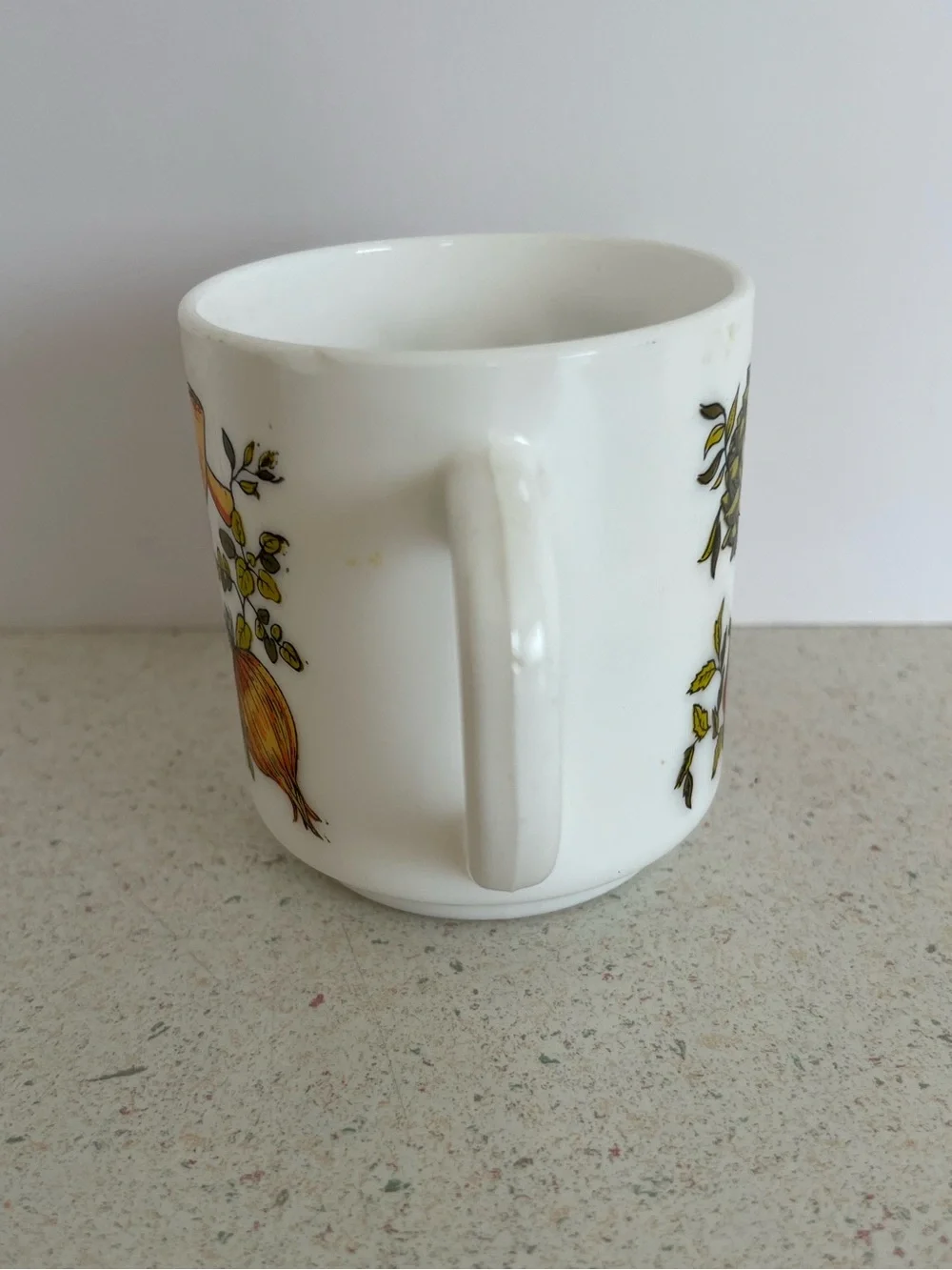 Arcopal France Mushrooms Milk Glass Mug Vegetables Onions Tomato Vintage 8oz Cup